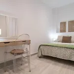 2 Bedroom Awesome Apartment In Nerja Апартаменти